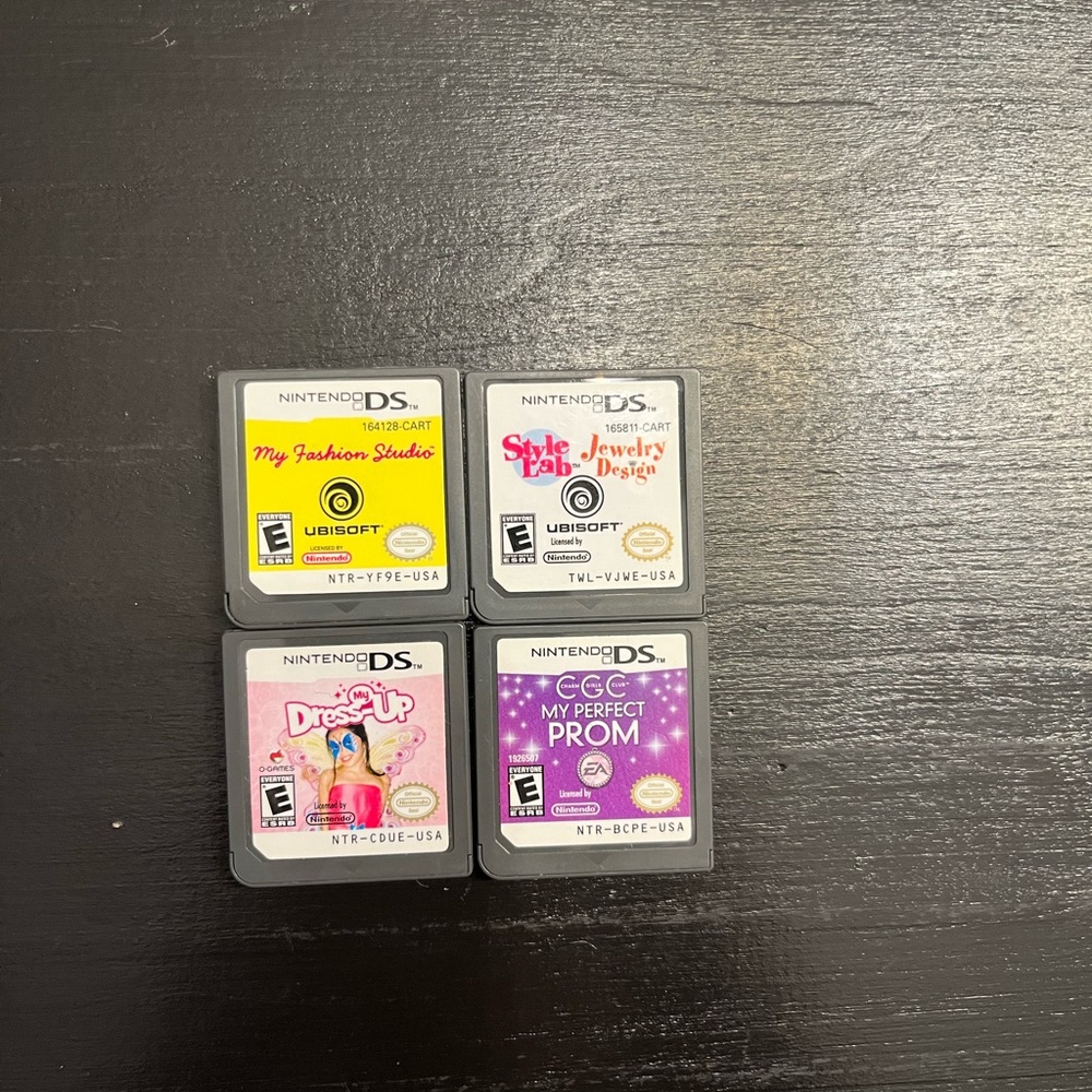 Nintendo DS fashion style and prom game lot